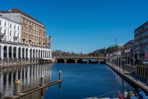 Residential and commercial buildings on Alsterfleet