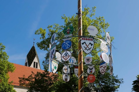 Maypole