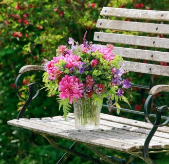 Colourful bouquet in red