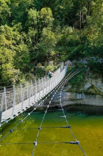 Haengebruecke im Fuerstlichen Park Inzigkofen