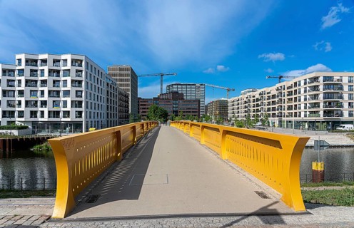 Golda Meir Steg at the Landwehrkanal