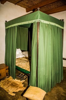 Noble Bed