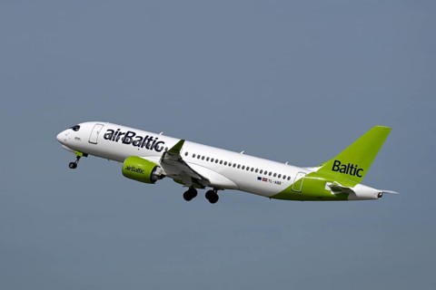 Flugzeug Air Baltic