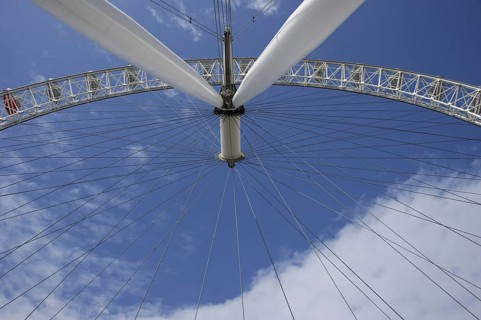 Cantilevered Ferris Wheel in the City