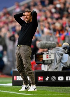 Trainer Coach Markus Weinzierl FC Augsburg FCA