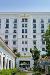 Hidden Charm Hotel