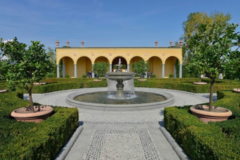 Renaissance Garden