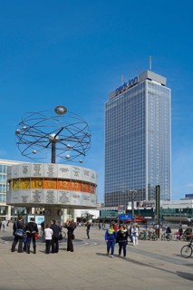 World Time Clock and Park Inn Hotel am Alexanderplatz