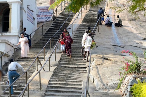 Over 600 steps to the Gomateshwara statue