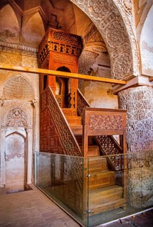 Stucco prayer niche
