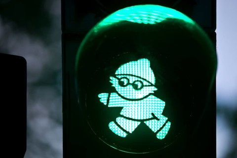 Green Mainzelmaennchen traffic light for walking