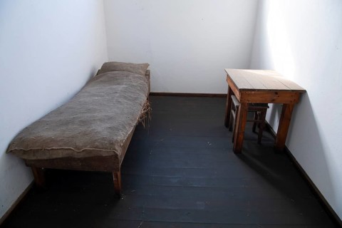 Cell in the cell block