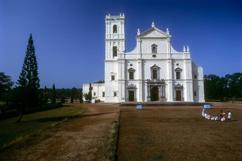 SE Cathedral Dominates Old Goa