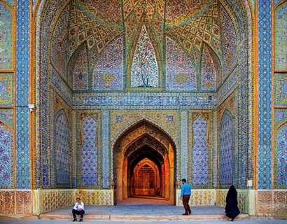 Faience-clad portal