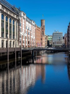 Residential and commercial buildings on Alsterfleet
