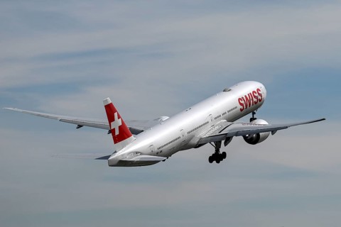 Flugzeug Swiss