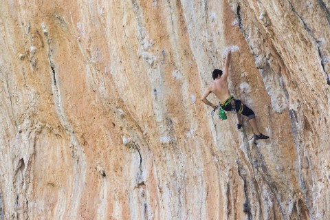 Climber on the wall. Comuna Bunyola. Bunyola. Sierra de Tramuntana. Mallorca. Baleares. Spain