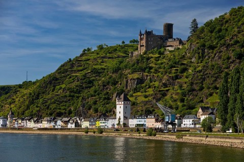 View of the Rhine with St. Goarshausen and Katz Castle