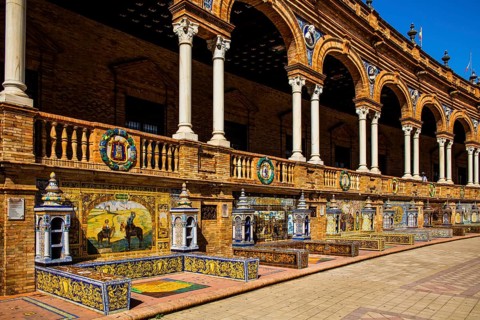Galleries with round arch arcades