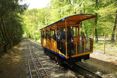 Nerobergbahn to the Neroberg in Wiesbaden