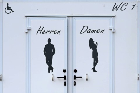 Tueren Herren und Damen WC