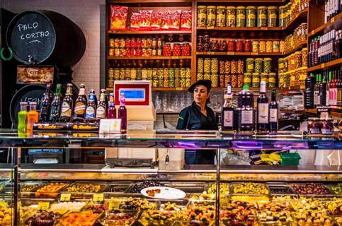 Shop with tapas
