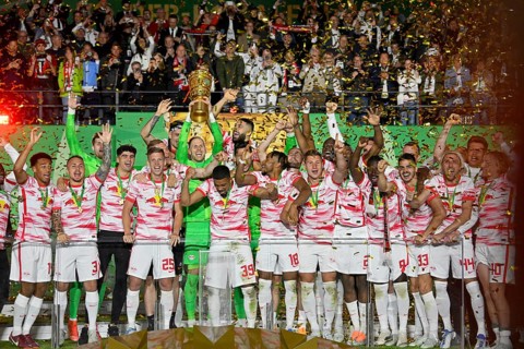 Cup presentation