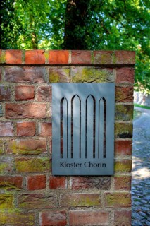 Entrance to the Gothic monastery