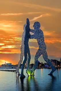 Molecule Men