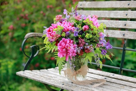 Colourful bouquet in red