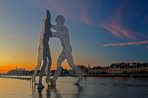 Molecule Men