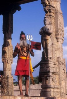 A Sadhu standing in Nandhi mandapam at Thanjavur Brihadeeswarar