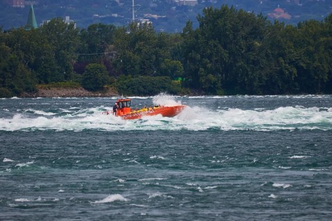 Jet Boating on the Rapids