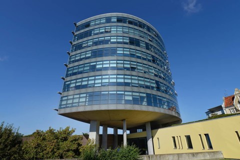 Office building at Halensee