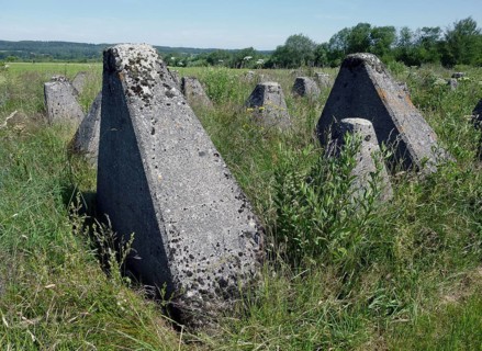 'Dragons Teeth' World War Two concrete tank trap defences
