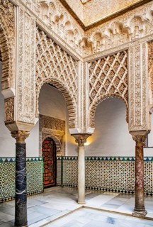 Stucco elements in the Alcazar