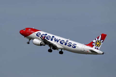 Flugzeug Edelweiss Air