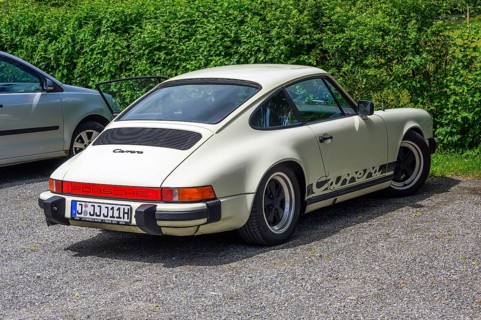 Old 1987 Porsche Carrera