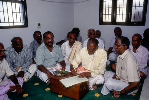 Noting down the cash