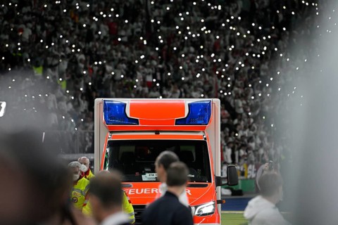 Medical emergency in front of the award ceremony