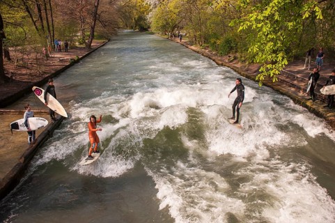 Surfers in the Eisbach