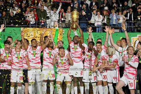 Cup presentation