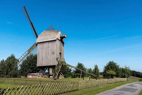 Post mill