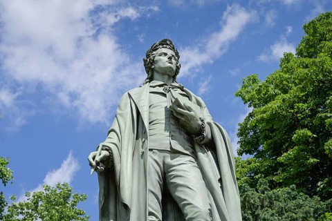 Schiller Monument
