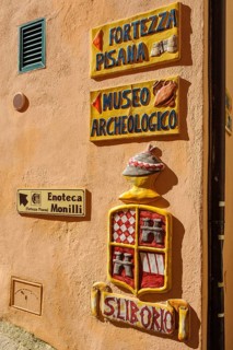 Handcrafted tourist information panels from Fortezza Pisana Museo Archeologico San Liborio