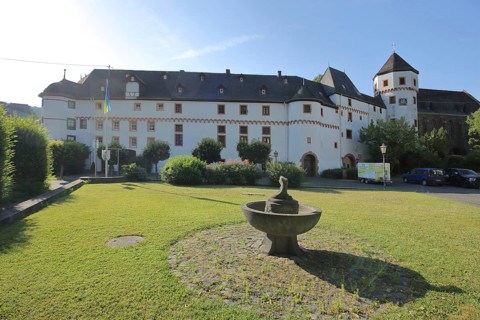 Oberburg Castle von der Leyen built 1500 in Gondorf