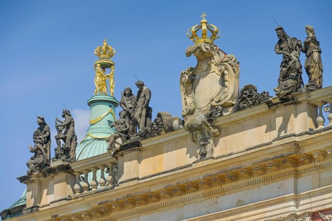 Roof Figures