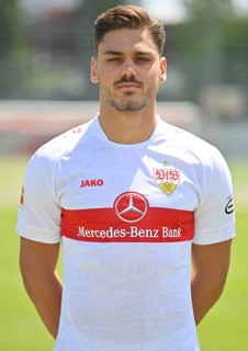 Konstantinos Mavropanos VfB Stuttgart Portraittermin VfB Stuttgart 2022 2023 Licence Player Football 1. Bundesliga Men GER Stuttgart 05. 07. 2022
