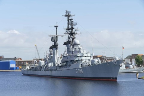 Destroyer Moelders