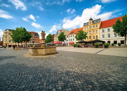 Altmarkt with market fountain by sculptor Johannes Peschel